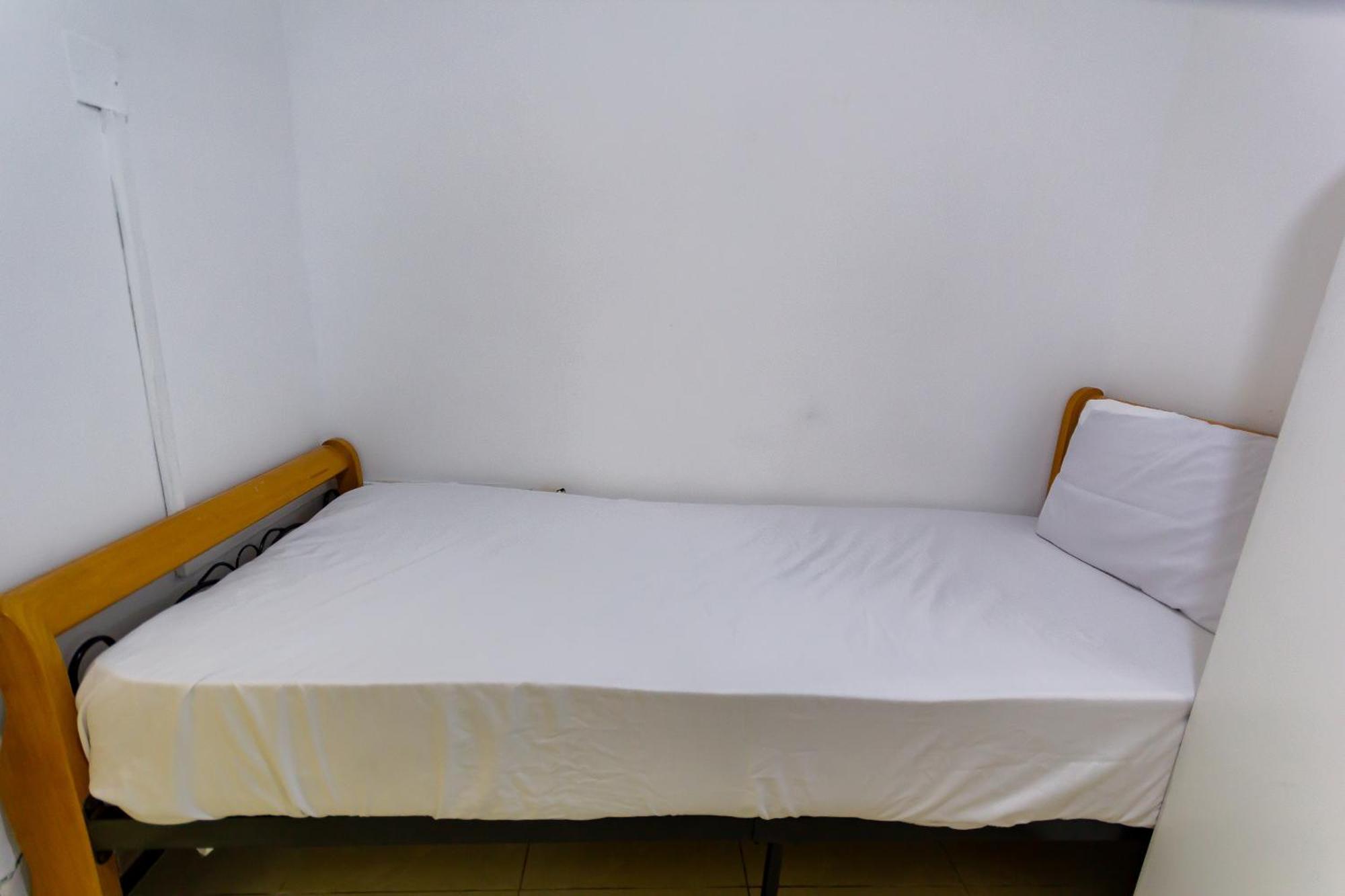 Budget Rooms With Private Bathroom For 'Girls' Only In Dubai, Marina Екстер'єр фото