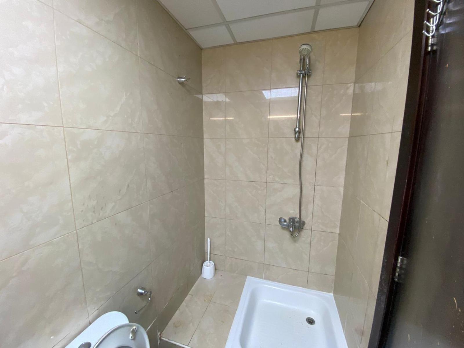 Budget Rooms With Private Bathroom For 'Girls' Only In Dubai, Marina Екстер'єр фото